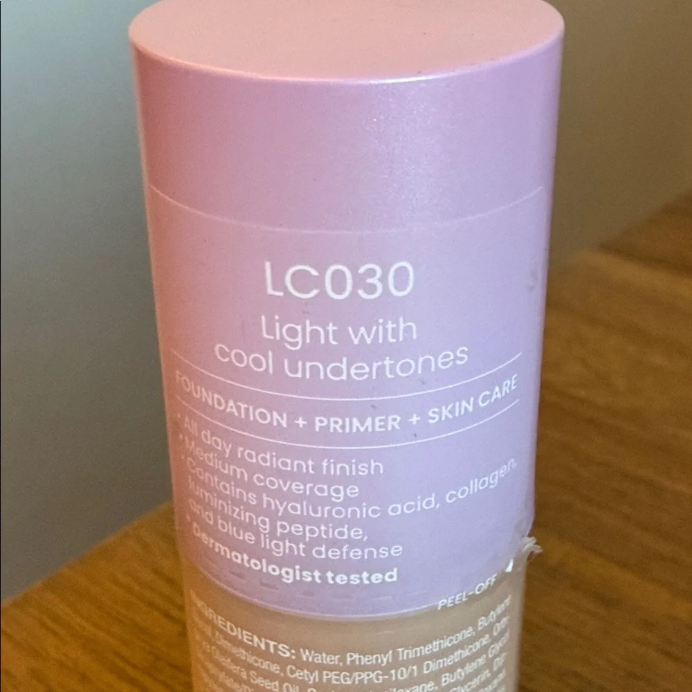 Joah Crystal Glow Peptide Foundation LC030 Light with Cool Undertones, New